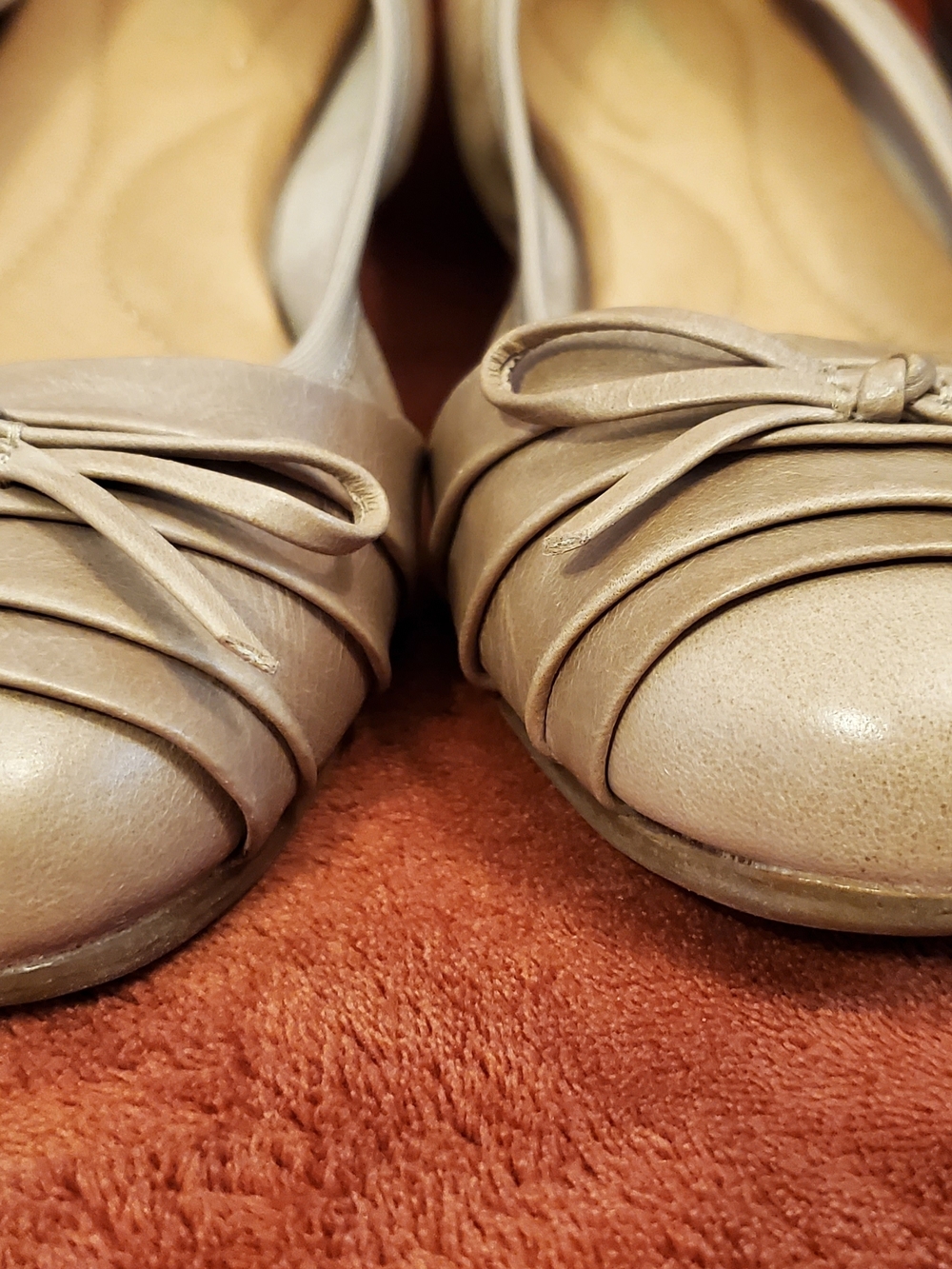 BORN Comfort Ballet Leather Flats - Black and Beige (2 pairs) - Picture 3 of 10